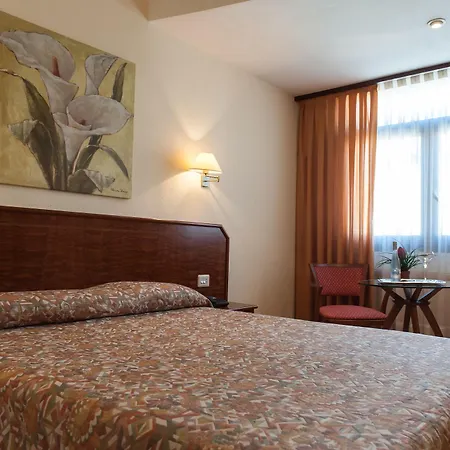 Szálloda Unzaga Plaza