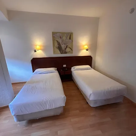 Unzaga Plaza Szálloda Éibar