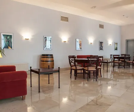 Unzaga Plaza Hotel