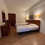 Unzaga Plaza Hotel