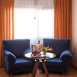 Unzaga Plaza 3*