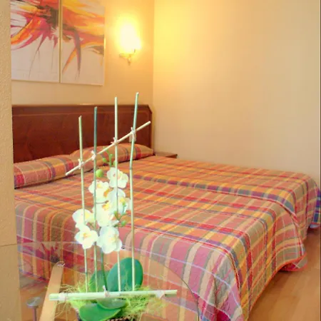 Otel Unzaga Plaza Éibar