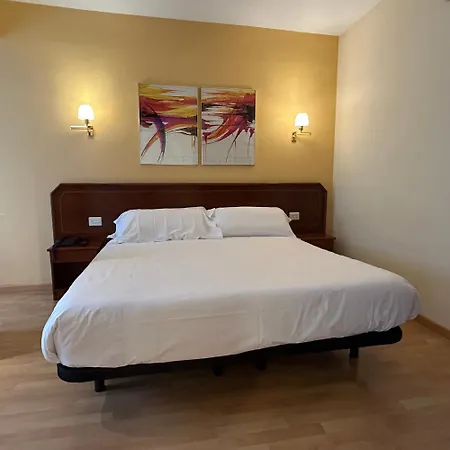 Otel Unzaga Plaza