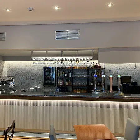 Unzaga Plaza ホテル Éibar