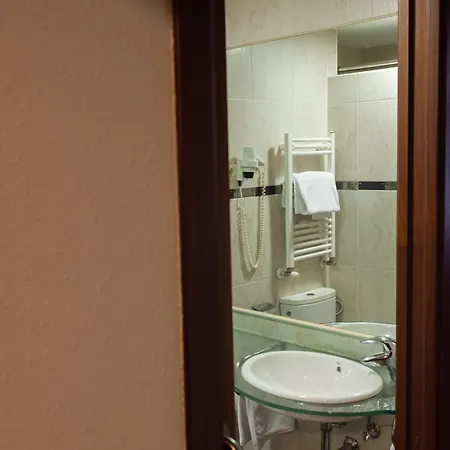 Unzaga Plaza Hotel
