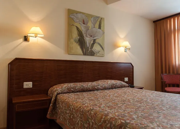 Unzaga Plaza Hotel Eibar